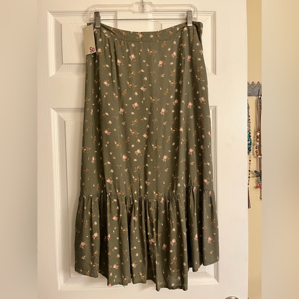 NWT SO Olive Floral Button Front Maxi Skirt - Picture 4 of 8